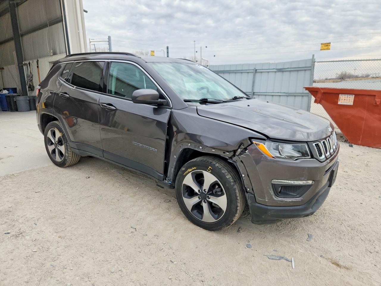 2018 Jeep Compass VIN 3C4NJDBB7JT104188 photo 4