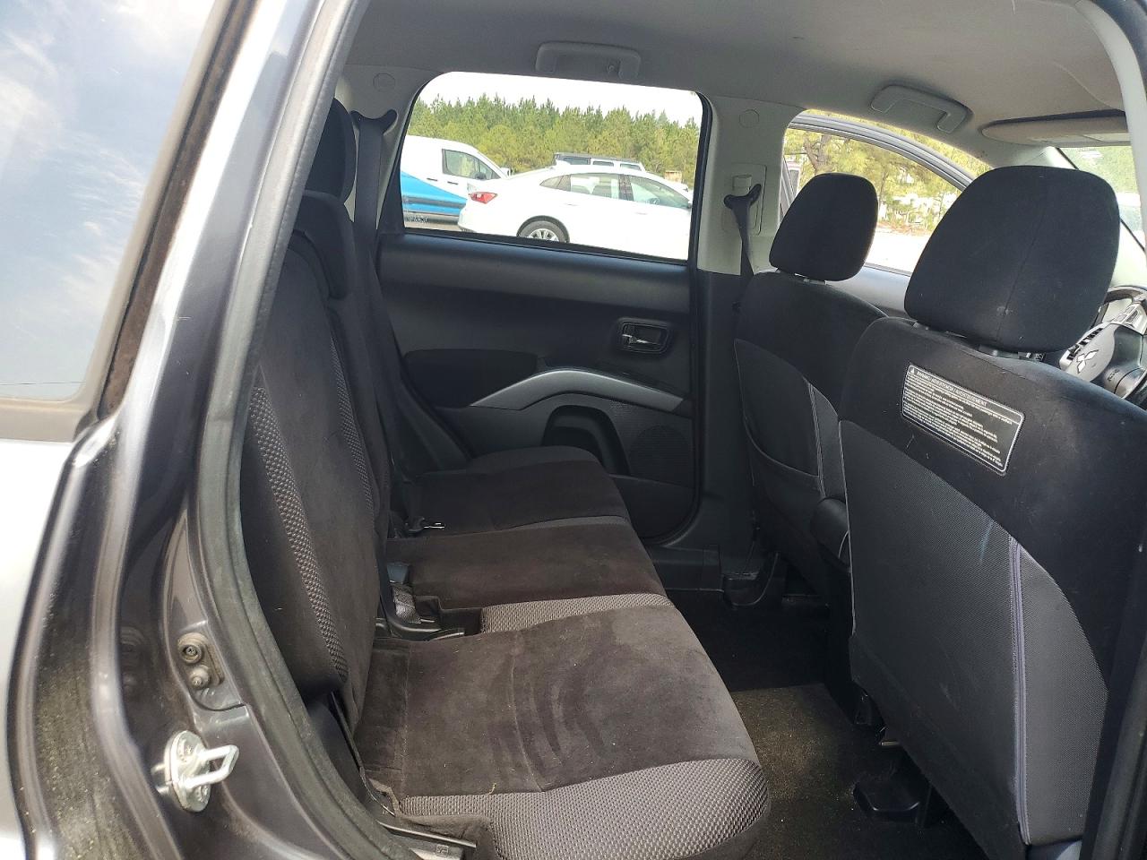 2012 Mitsubishi Outlander VIN JA4AS2AW0CU011228 photo 10