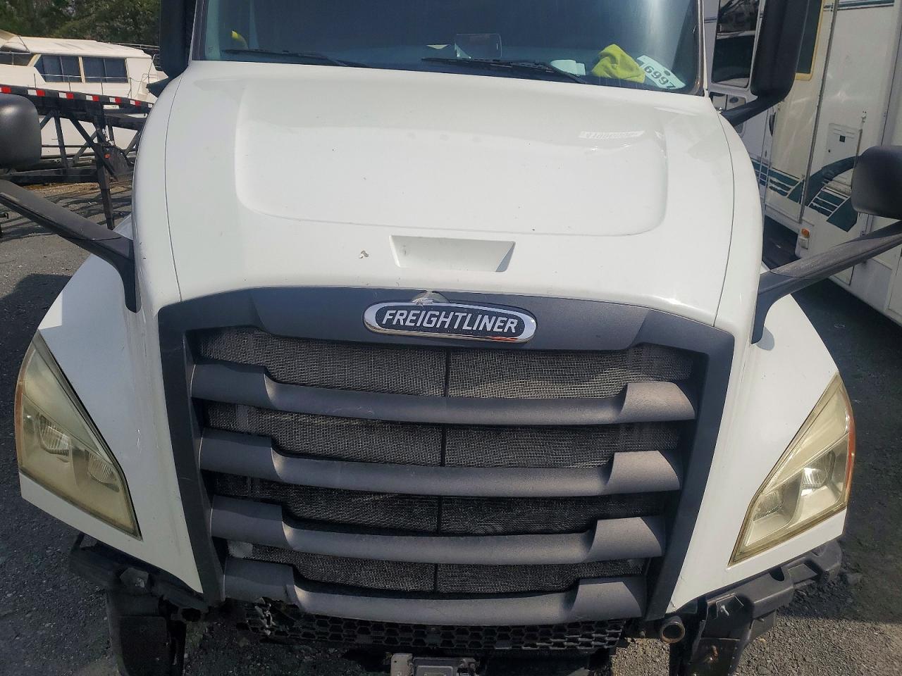2019 FREIGHTLINER All other VIN 1FUJHHDR5KLKG0128 photo 7