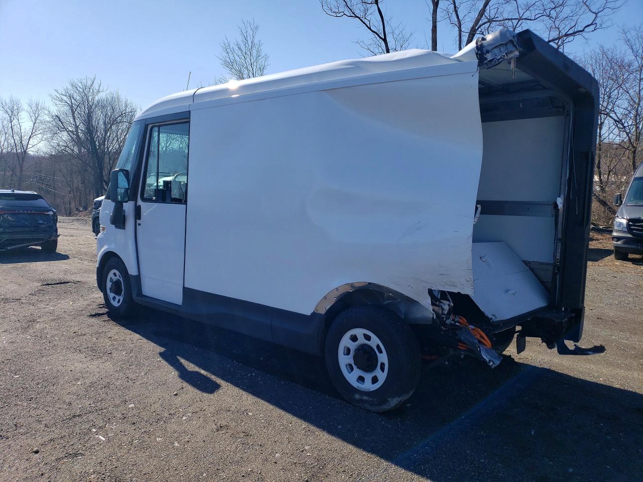 2025 CHEV All other VIN 2G5ZJ2TY6S9102288 photo 2