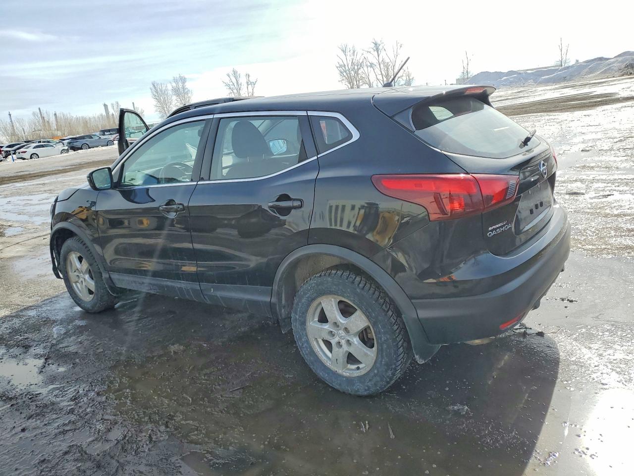 2018 Niss Rogue VIN JN1BJ1CP1JW160975 photo 2