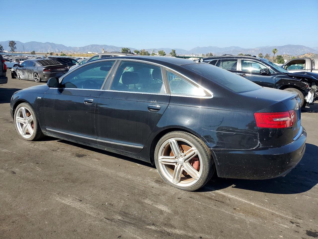 2010 Audi A6 VIN WAUFGAFB3AN055032 photo 2