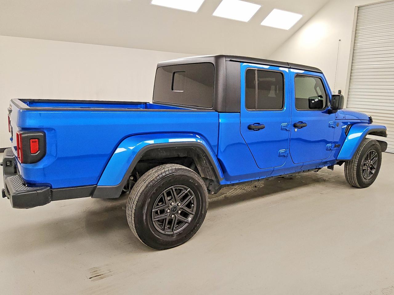 2024 Jeep Gladiator VIN 1C6HJTAG4RL101901 photo 3