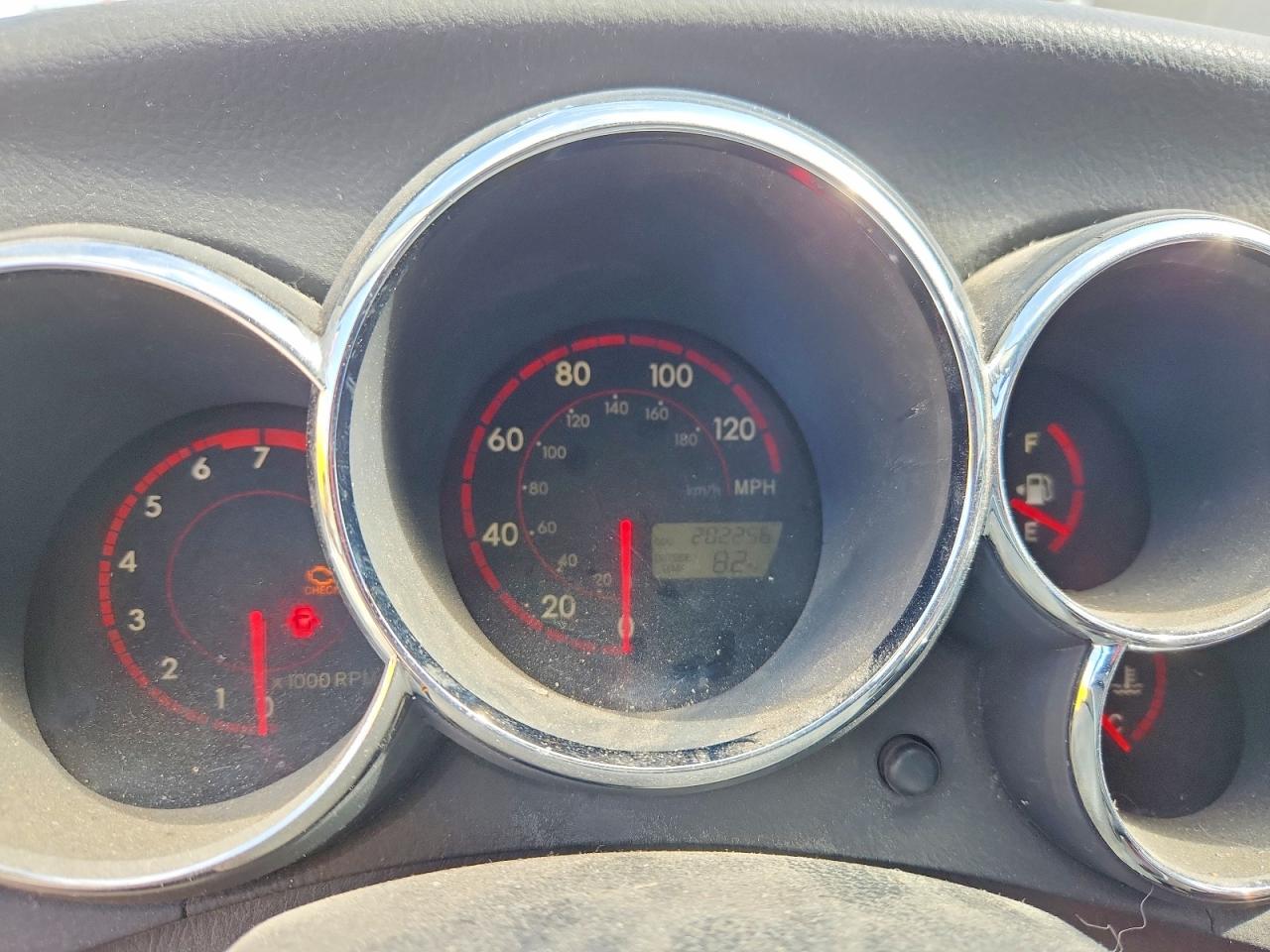 2004 Toyota Matrix VIN 2T1KR32E74C183806 photo 9