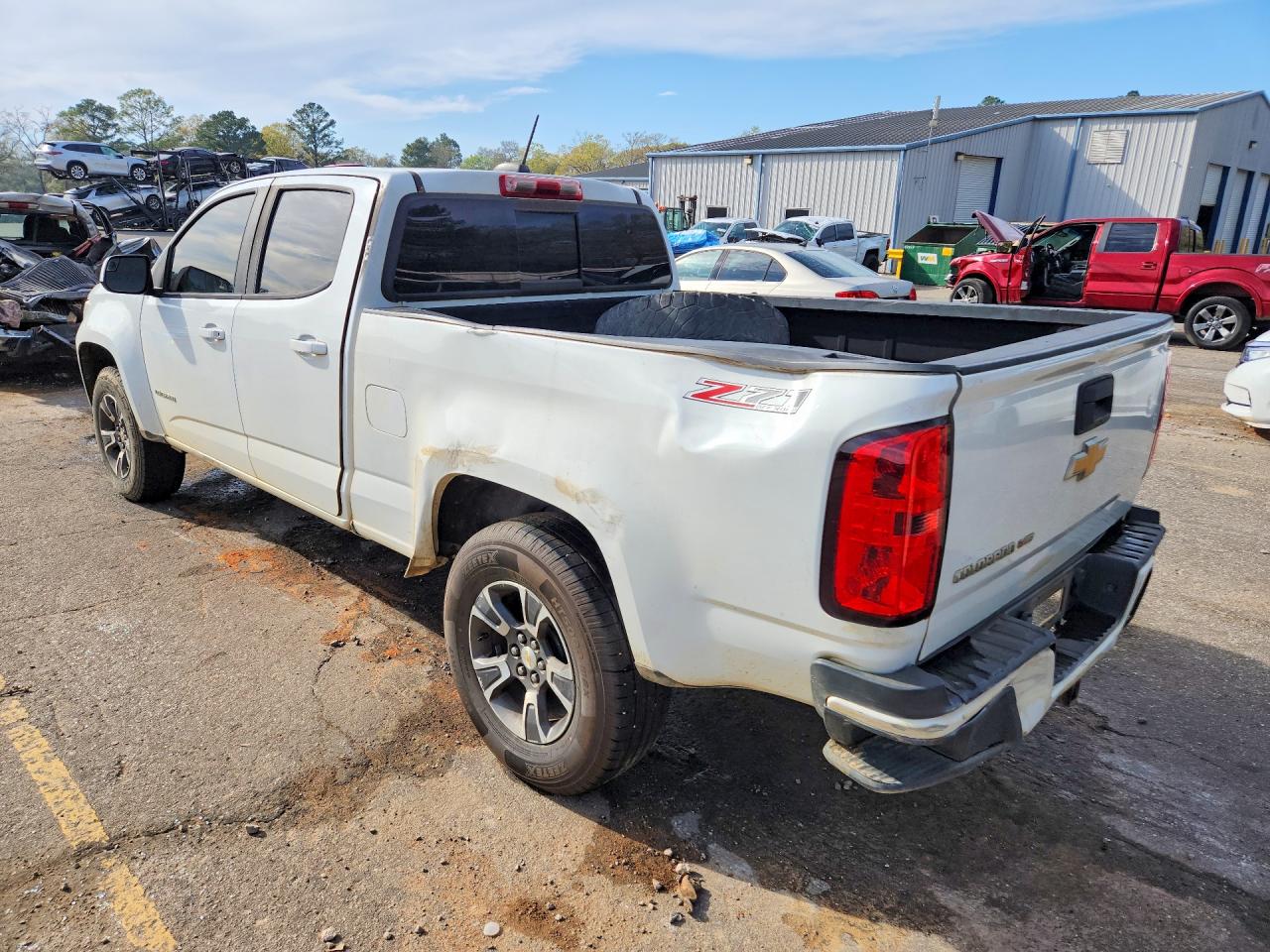2017 Chevrolet Colorado VIN 1GCGTDENXH1331854 photo 2