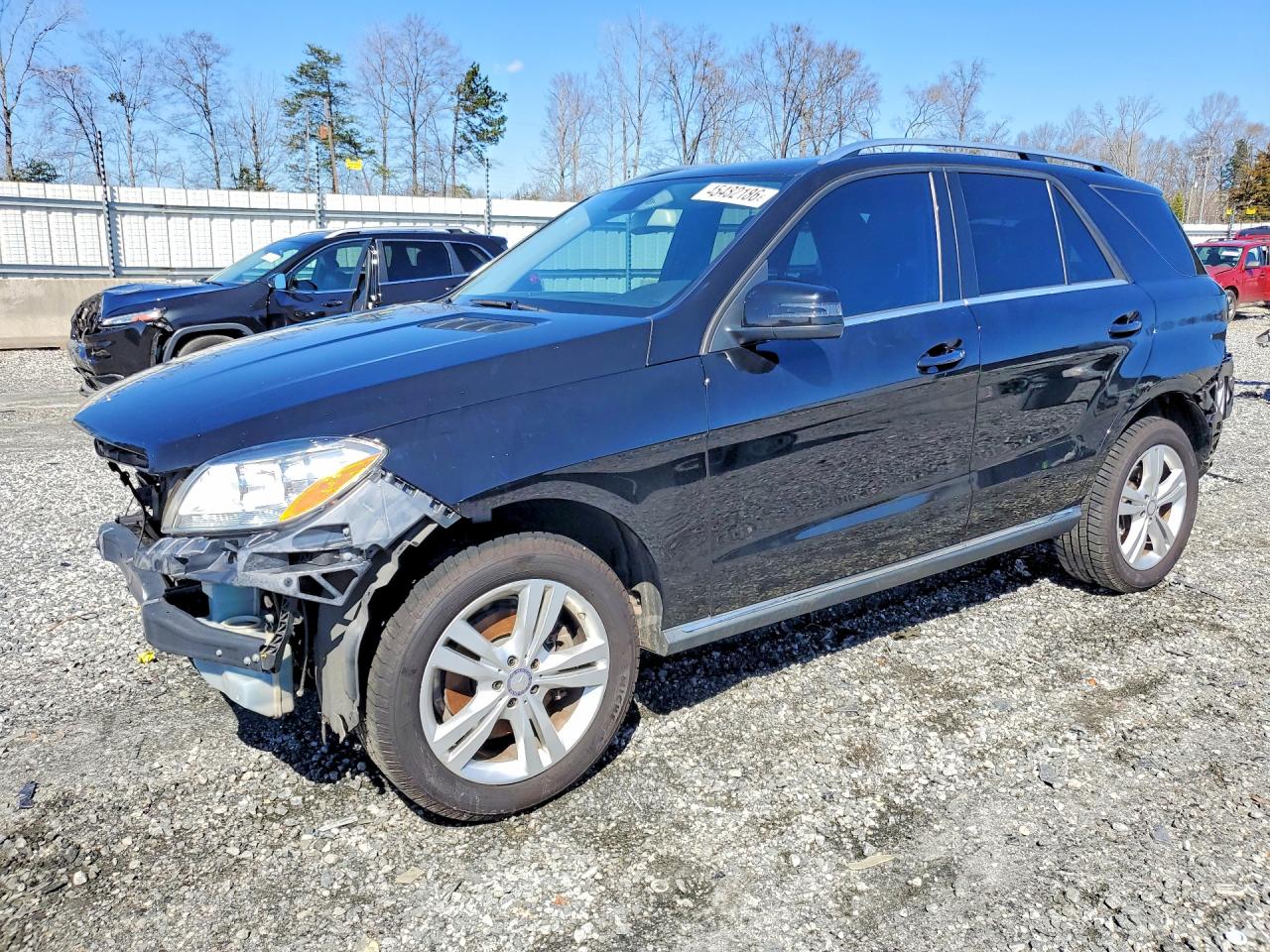 2013 Mercedes M-class VIN 4JGDA5JB0DA144185 photo 1