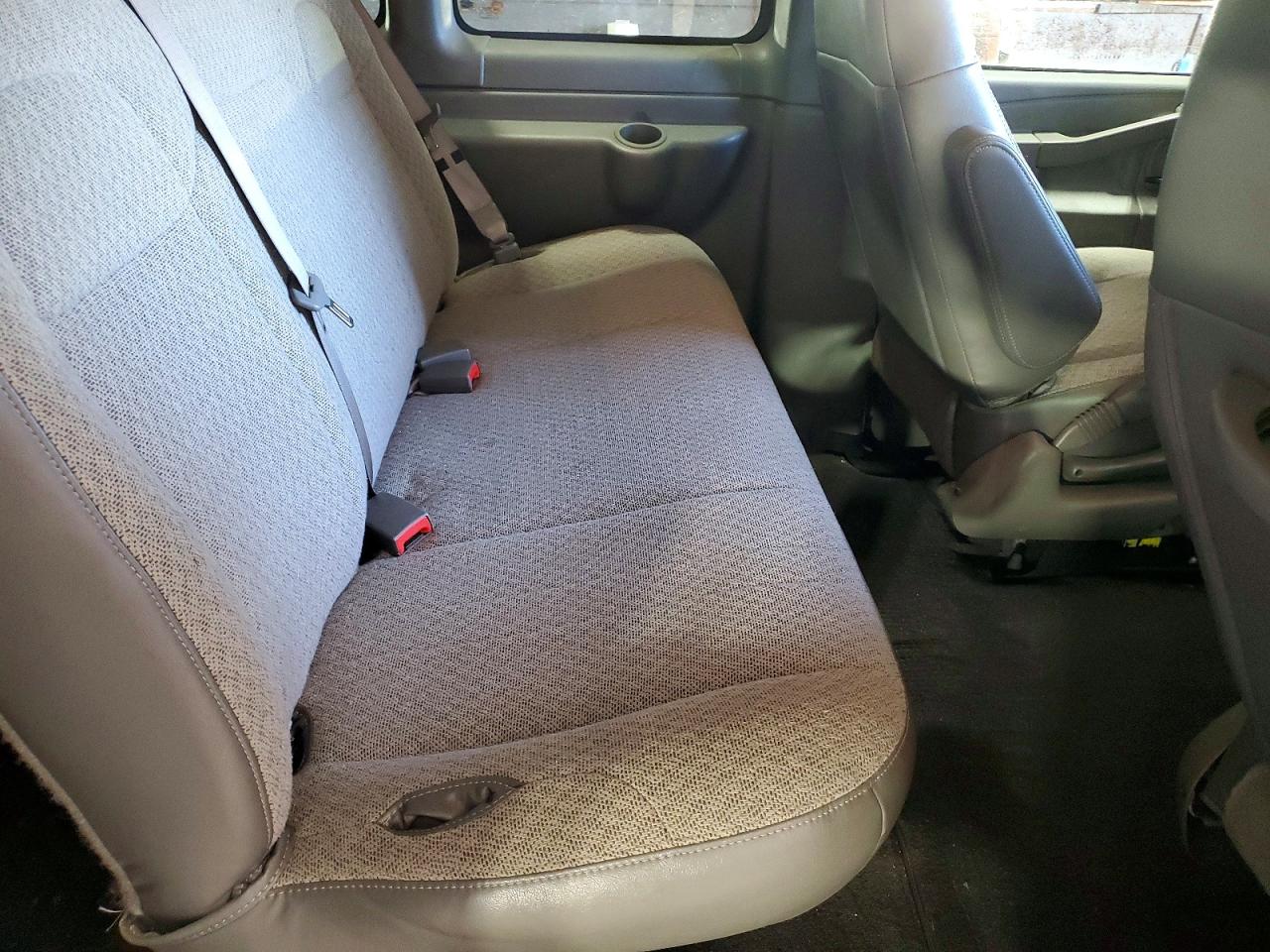 2025 Chevrolet Express VIN 1GAZGPFP2S1228958 photo 11