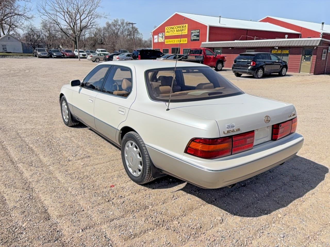 1992 Lexus Ls 400 bas VIN JT8UF11E8N0141128 photo 3