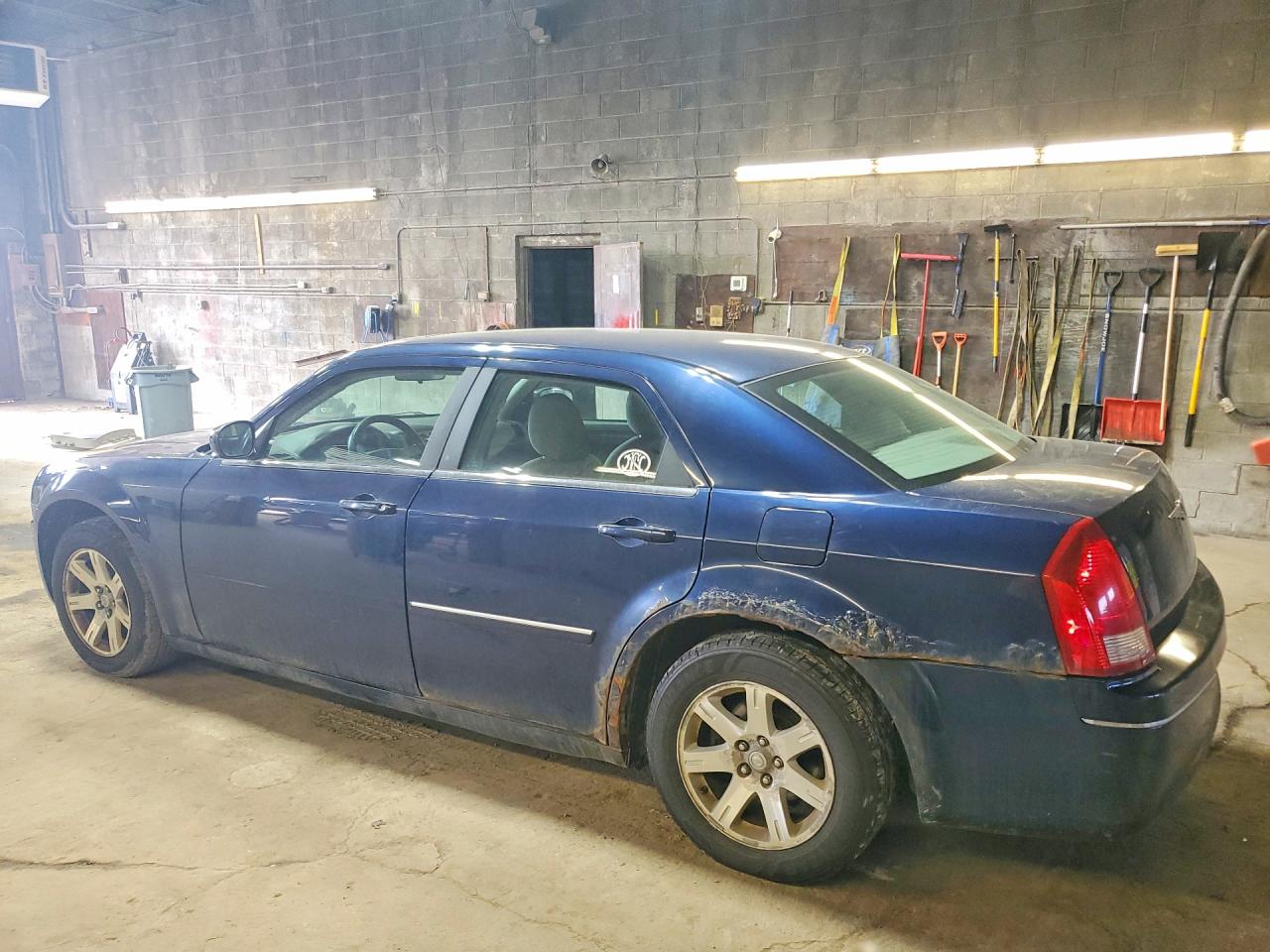 2006 CHRYSLER 300 VIN 2C3KA53G66H487483 photo 2