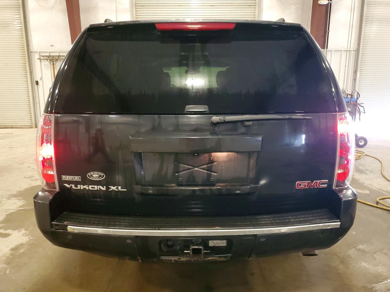 2011 GMC Yukon VIN 1GKS2MEF0BR234018 photo 6