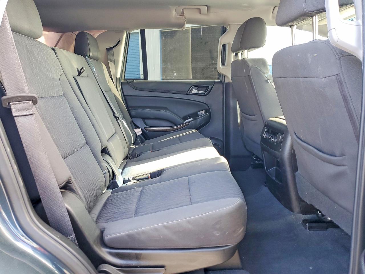 2019 CHEV Tahoe VIN 1GNSKAKC8KR285522 photo 11