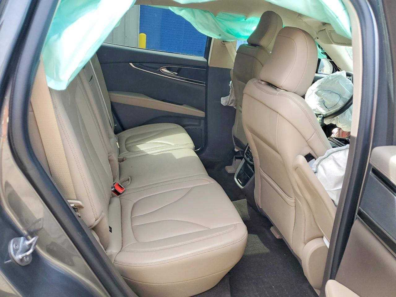 2021 Lincoln Nautilus VIN 2LMPJ8J93MBL00126 photo 11