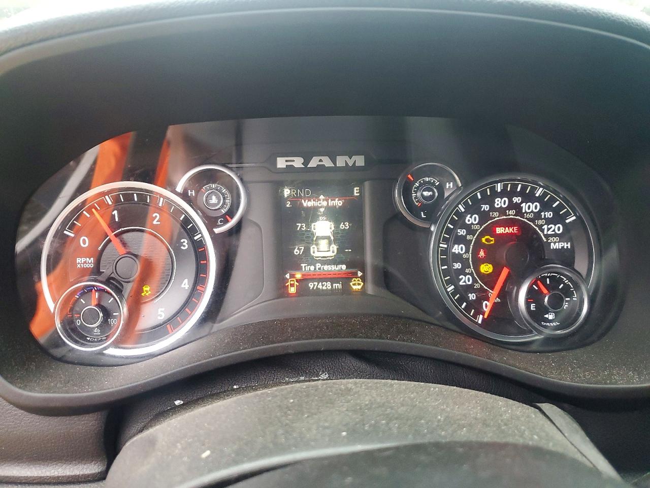 2022 Ram 3500 VIN 3C63R3GL0NG338304 photo 9