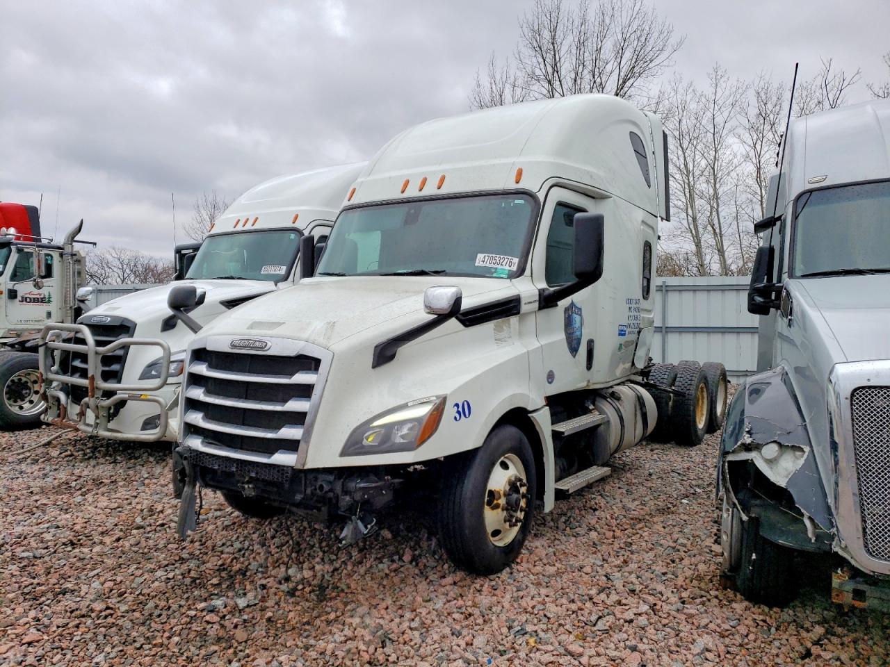 2020 FREIGHTLINER All other VIN 3AKJHHDR0LSLZ2109 photo 2