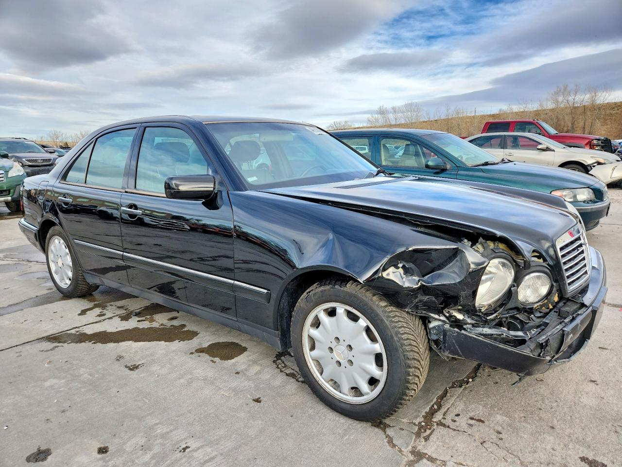 1999 Mercedes-Benz E-class VIN WDBJF82H3XX019971 photo 4