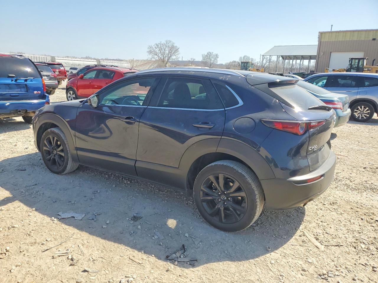 2024 Mazda Cx30 VIN 3MVDMBBMXRM695811 photo 2