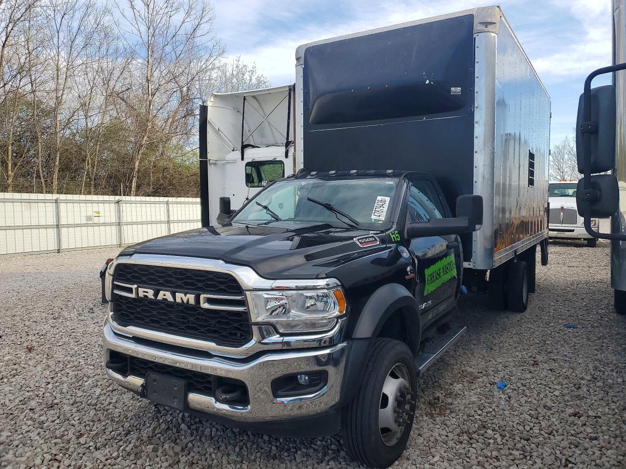 2019 Ram 5500 VIN 3C7WRNDL1KG695477 photo 1