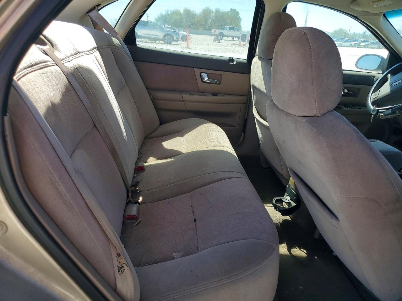 2000 Ford Taurus VIN 1FAFP5325YA255920 photo 10