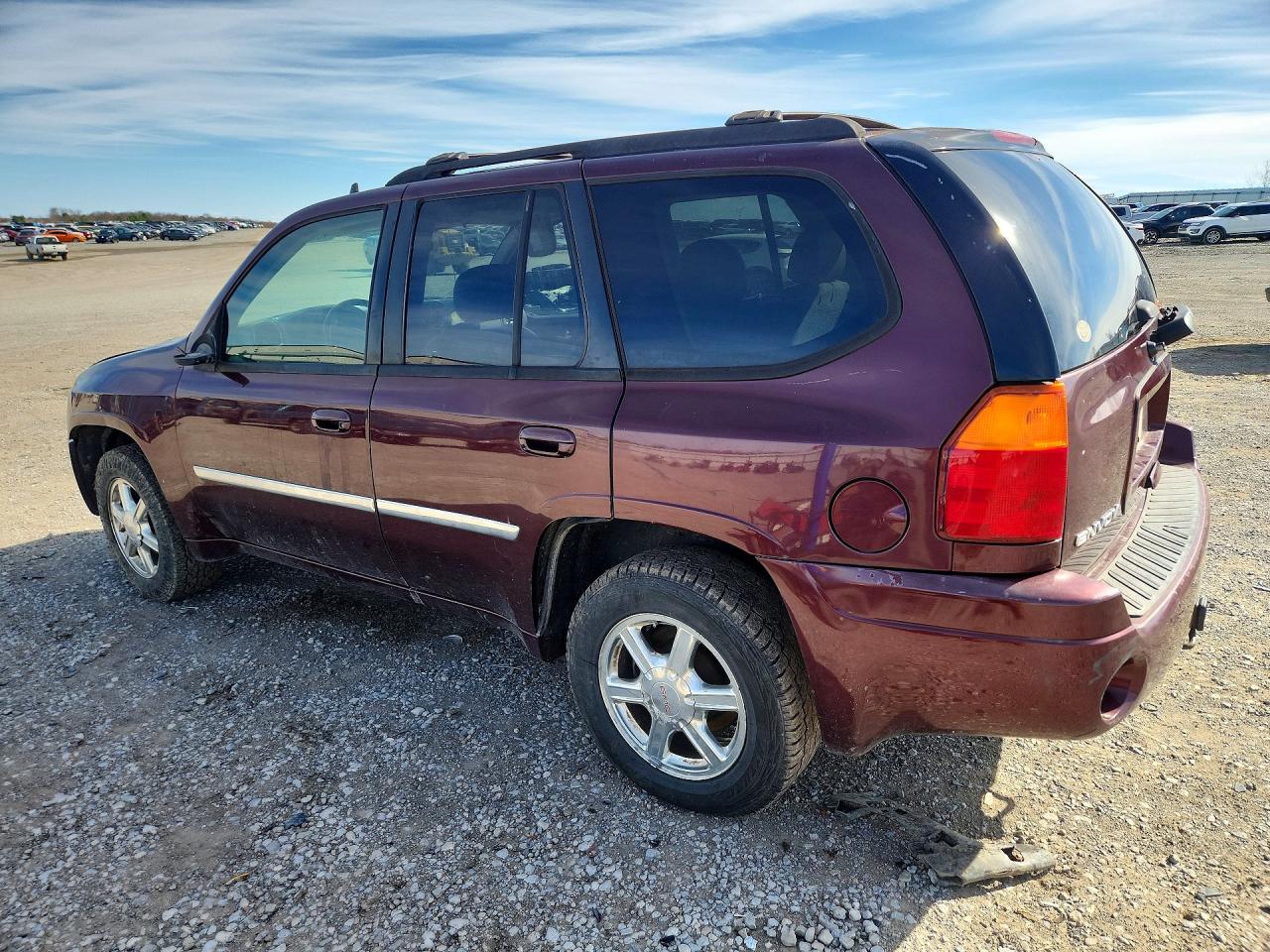 2007 GMC Envoy VIN 1GKDT13S872291152 photo 2