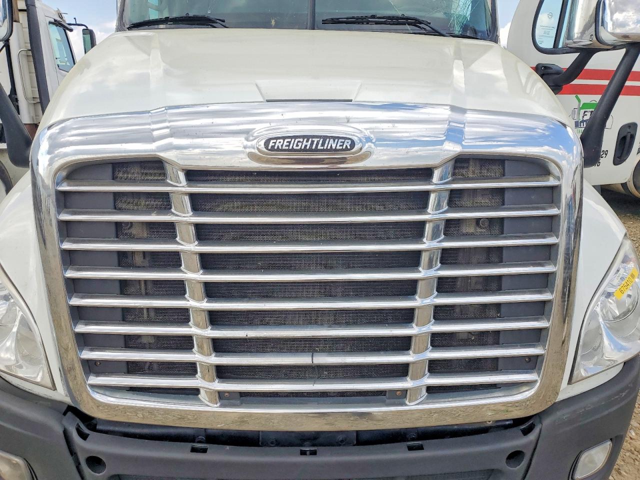 2017 FREIGHTLINER All other VIN 3AKJGLDV6HSJD8202 photo 7