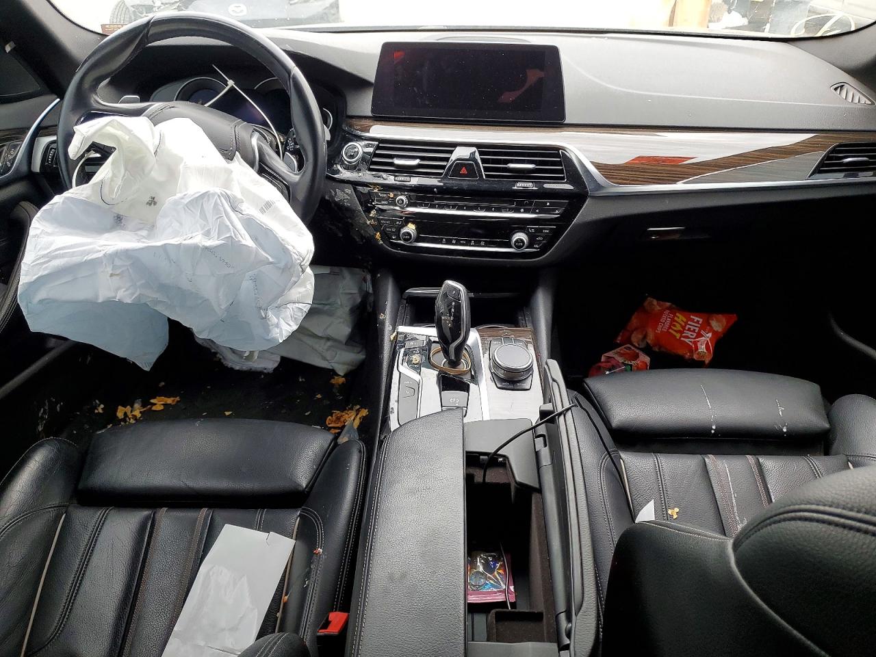 2018 BMW 5 series VIN WBAJA9C5XJB253424 photo 8