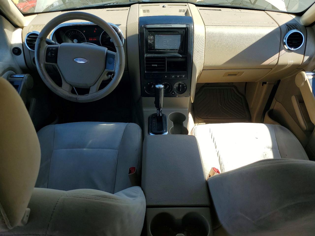 2007 Ford Explorer VIN 1FMEU73E17UB74359 photo 8