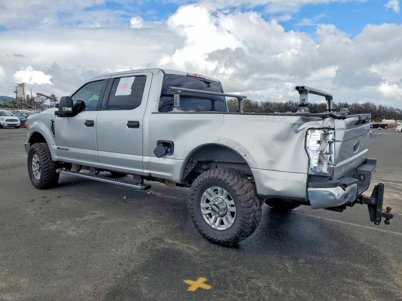 2017 Ford F350 VIN 1FT7W3BT1HEB58979 photo 2