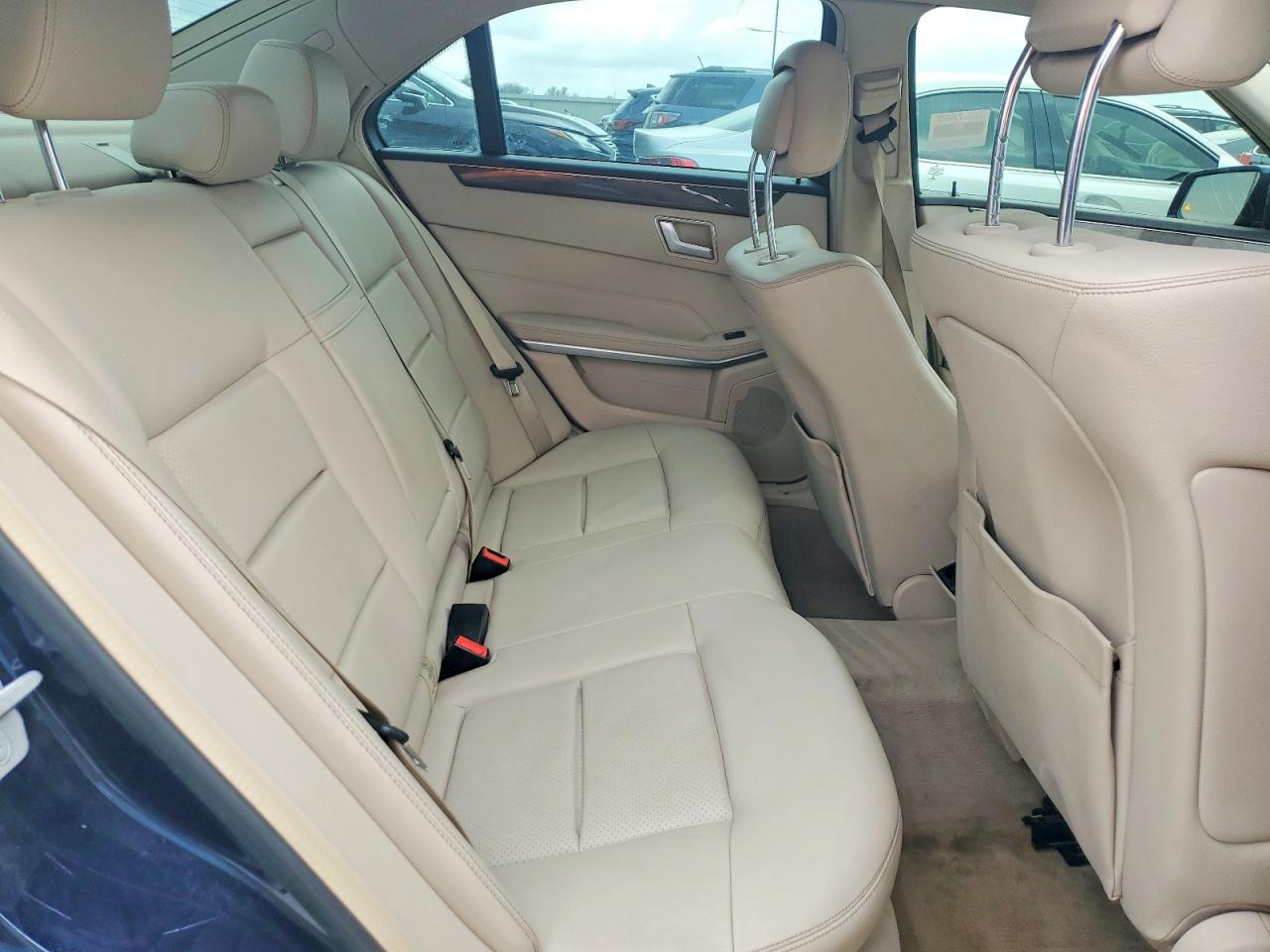 2016 Mercedes-Benz E-class VIN WDDHF5KB6GB310963 photo 10
