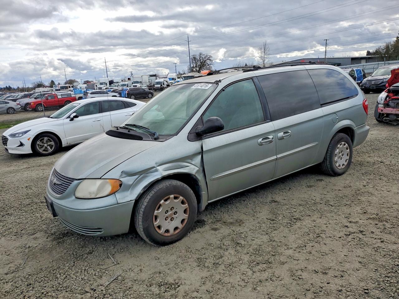 2003 Chrysler Town and country VIN 2C4GP44383R323681 photo 1