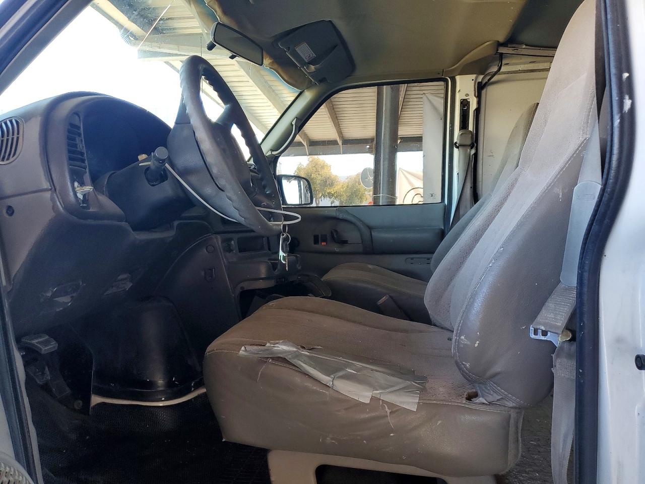 1999 GMC Safari VIN 1GTDM19W6XB525033 photo 7