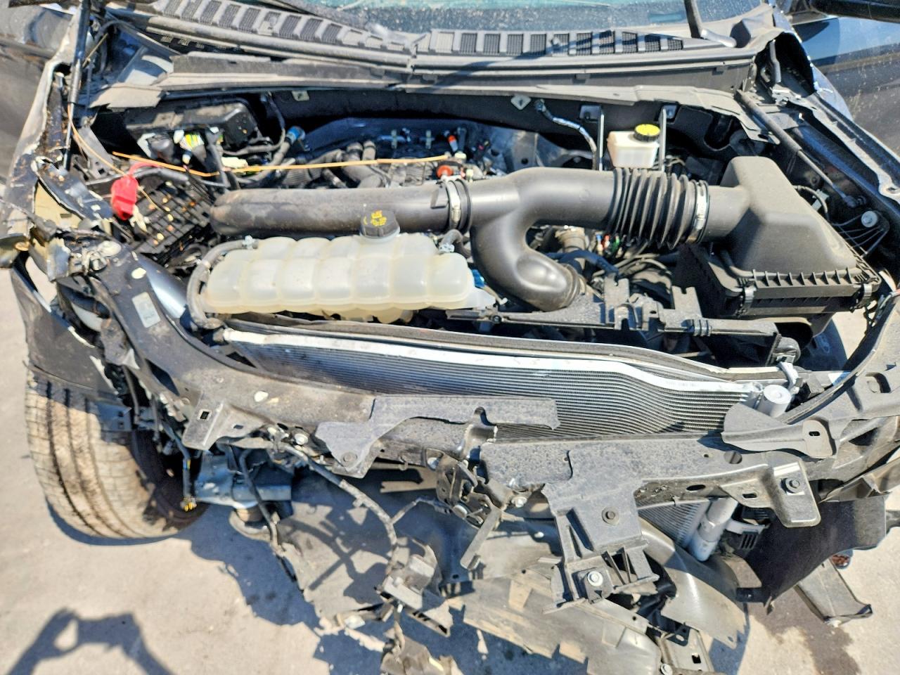 2024 Ford Expedition VIN 1FMJU1J89REA84978 photo 12