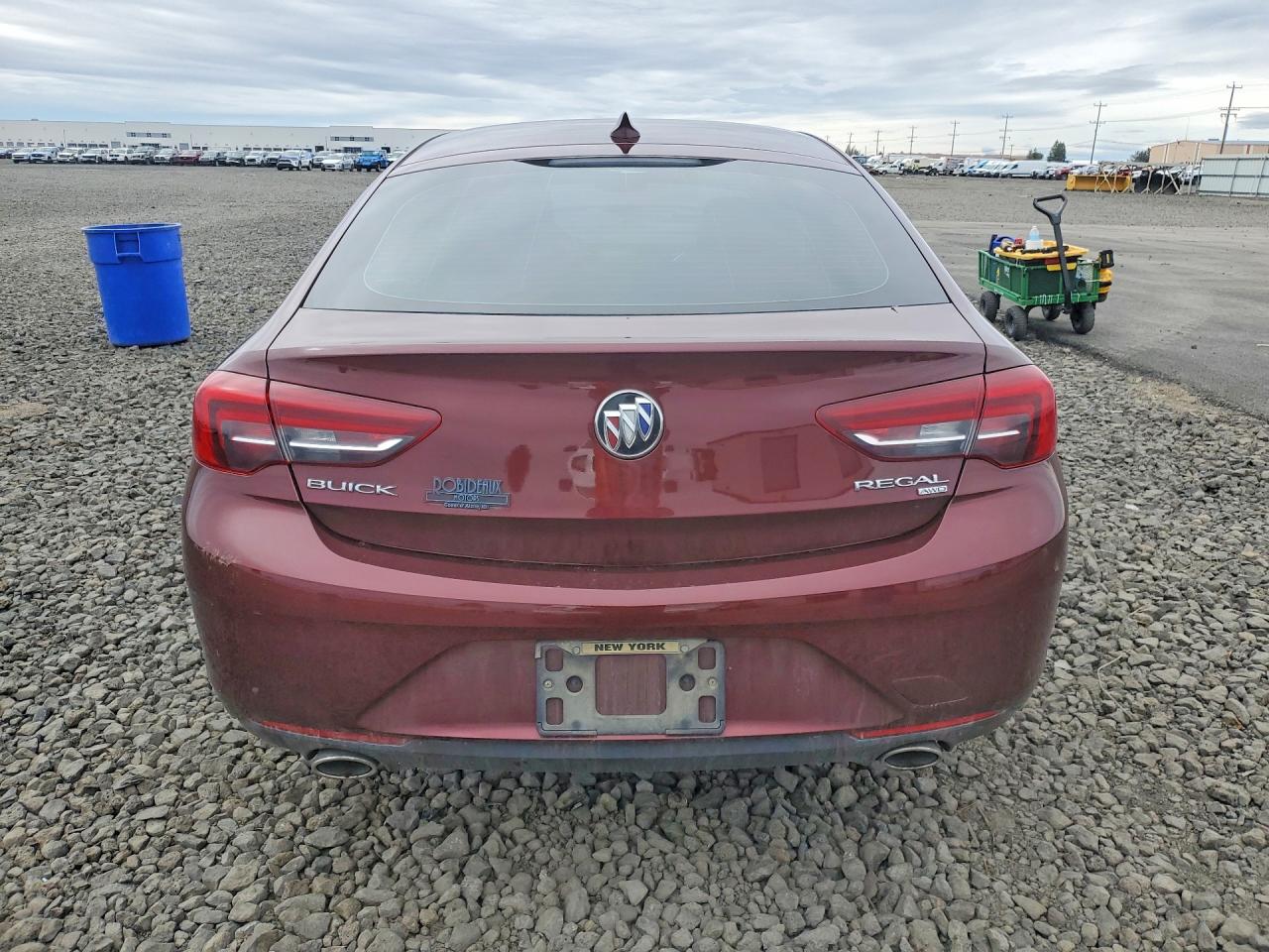 2018 BUICK Regal VIN W04GR6SX5J1101185 photo 6