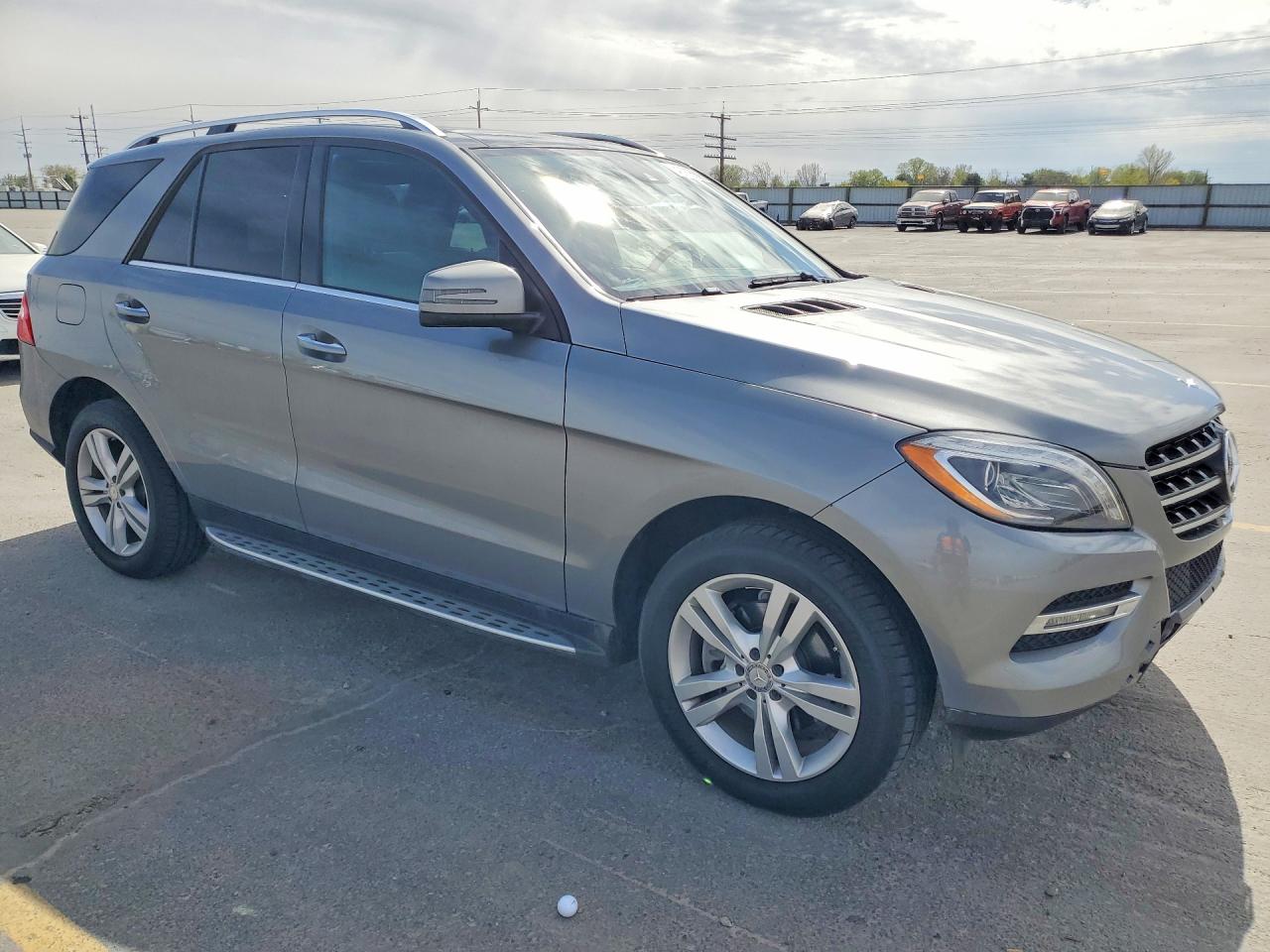 2015 Mercedes M-class VIN 4JGDA5HB5FA618737 photo 4