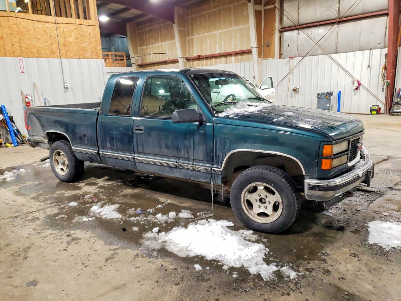 1998 GMC SIERRA VIN 2GTEK19R6W1501365 photo 4