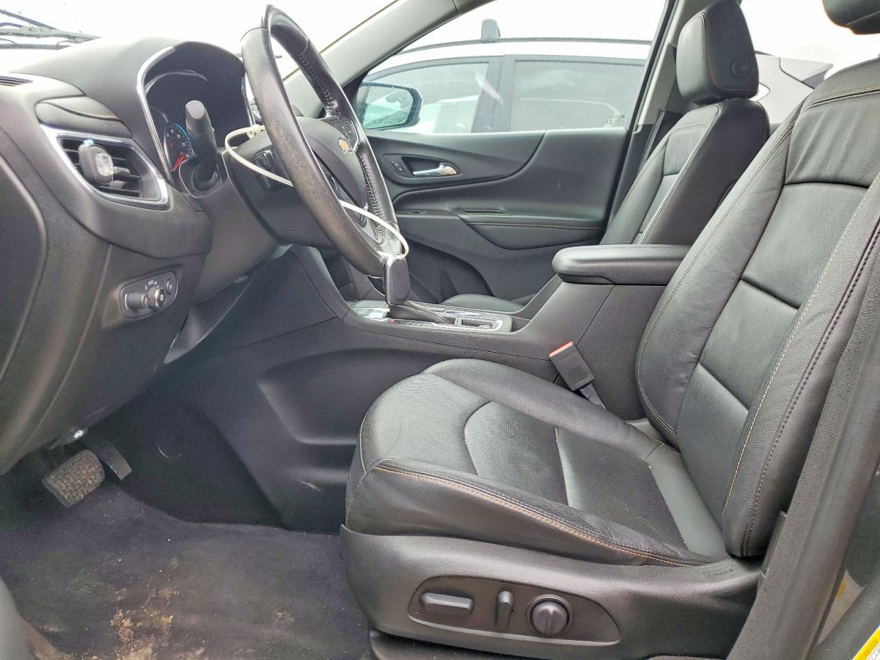 2021 Chev Equinox VIN 2GNAXXEV2M6150676 photo 7
