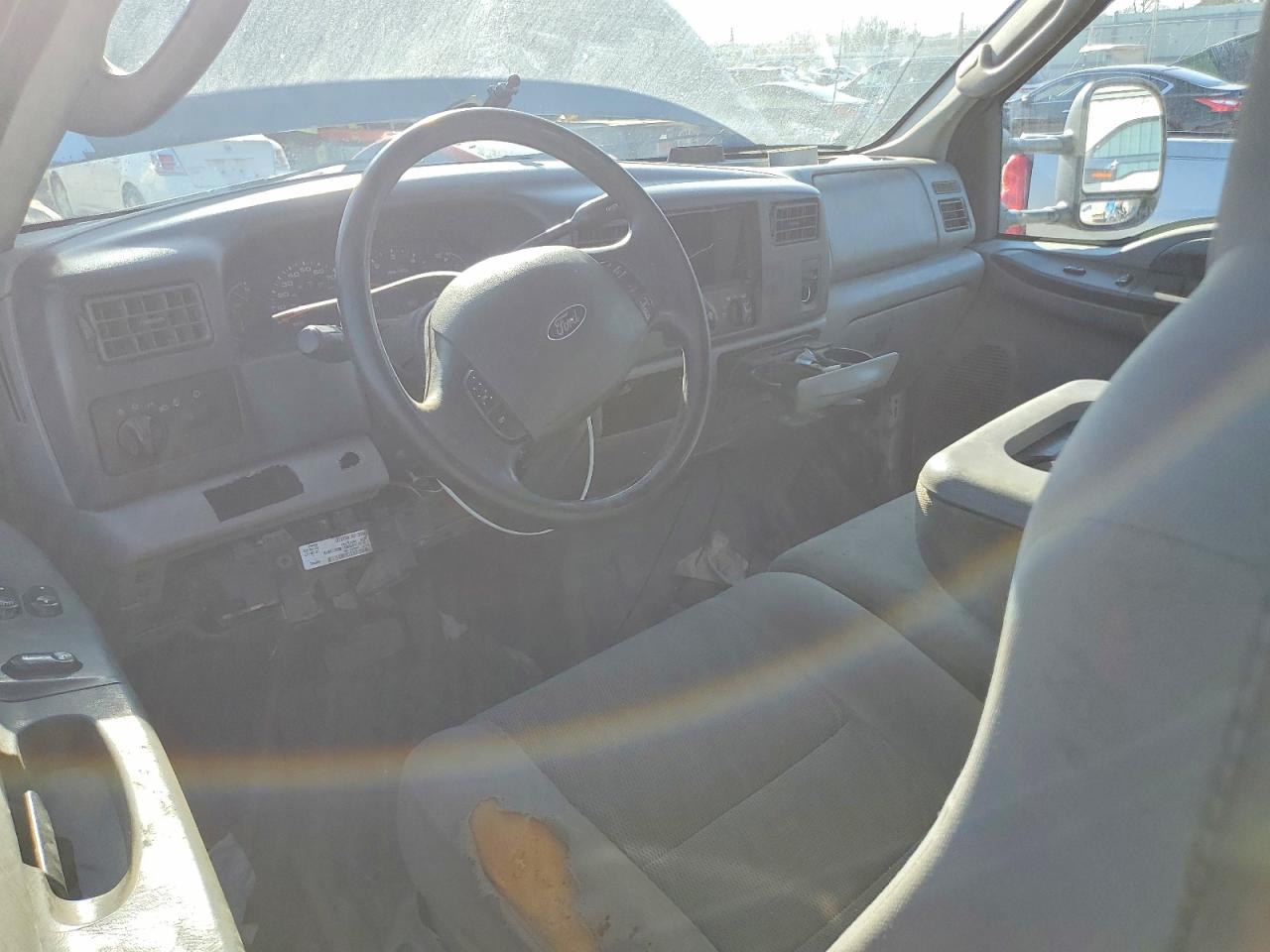2003 Ford F350 VIN 3FTSX31L03MB47015 photo 8