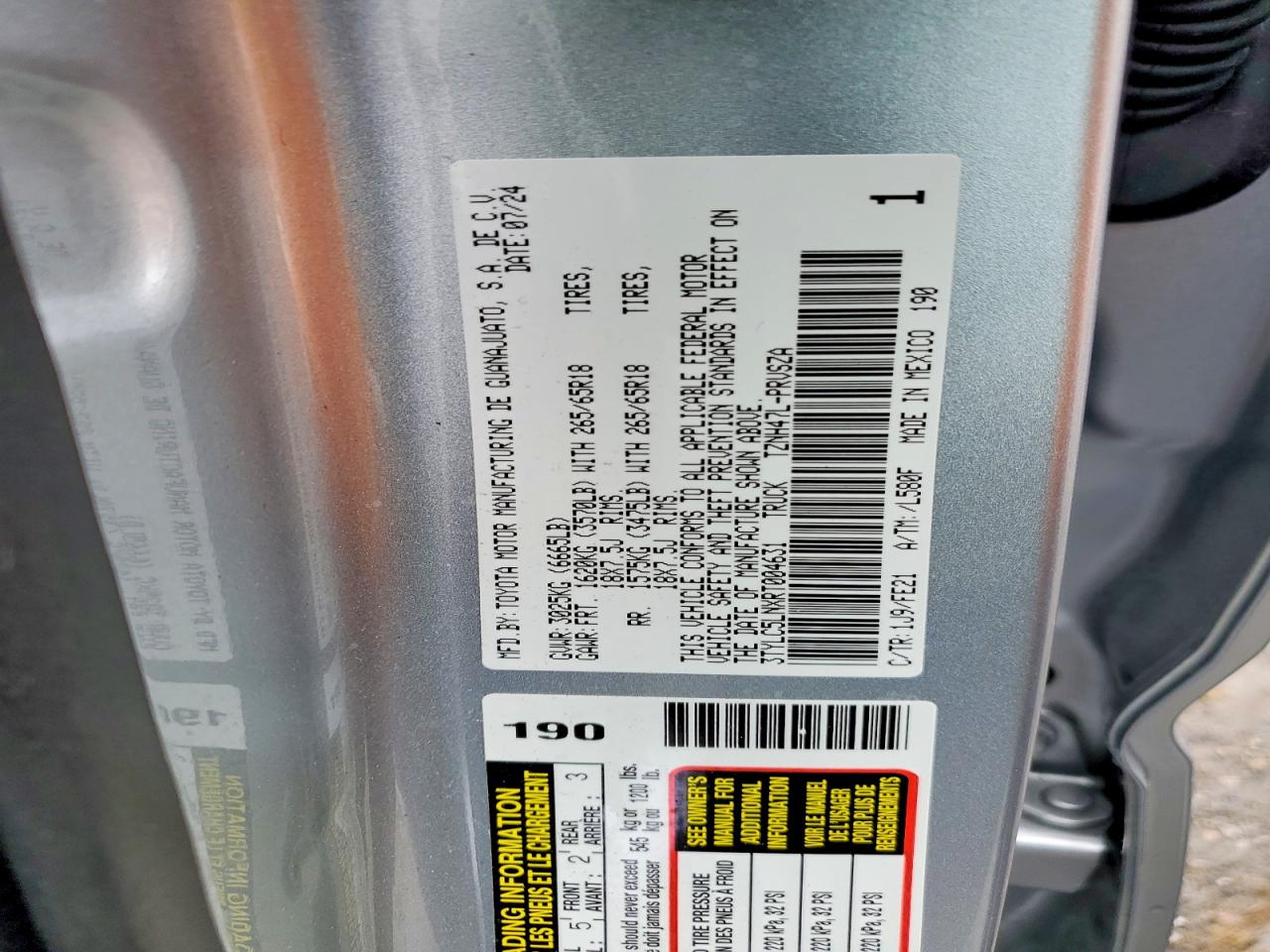 2024 Toyota Tacoma VIN 3TYLC5LNXRT004631 photo 12