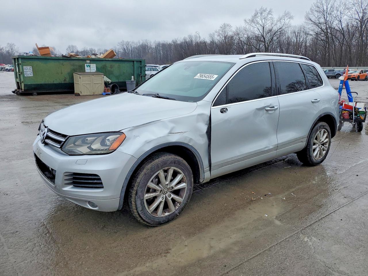 2014 Volkswagen Touareg VIN WVGEF9BP2ED015260 photo 1