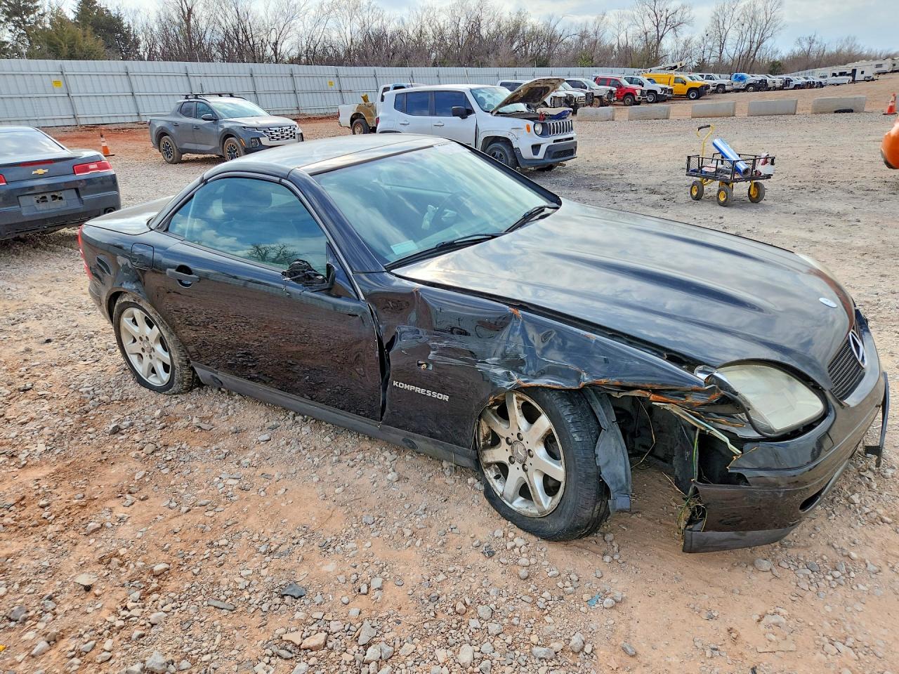 1999 Mercedes-Benz Slk-class VIN WDBKK47F6XF119438 photo 4
