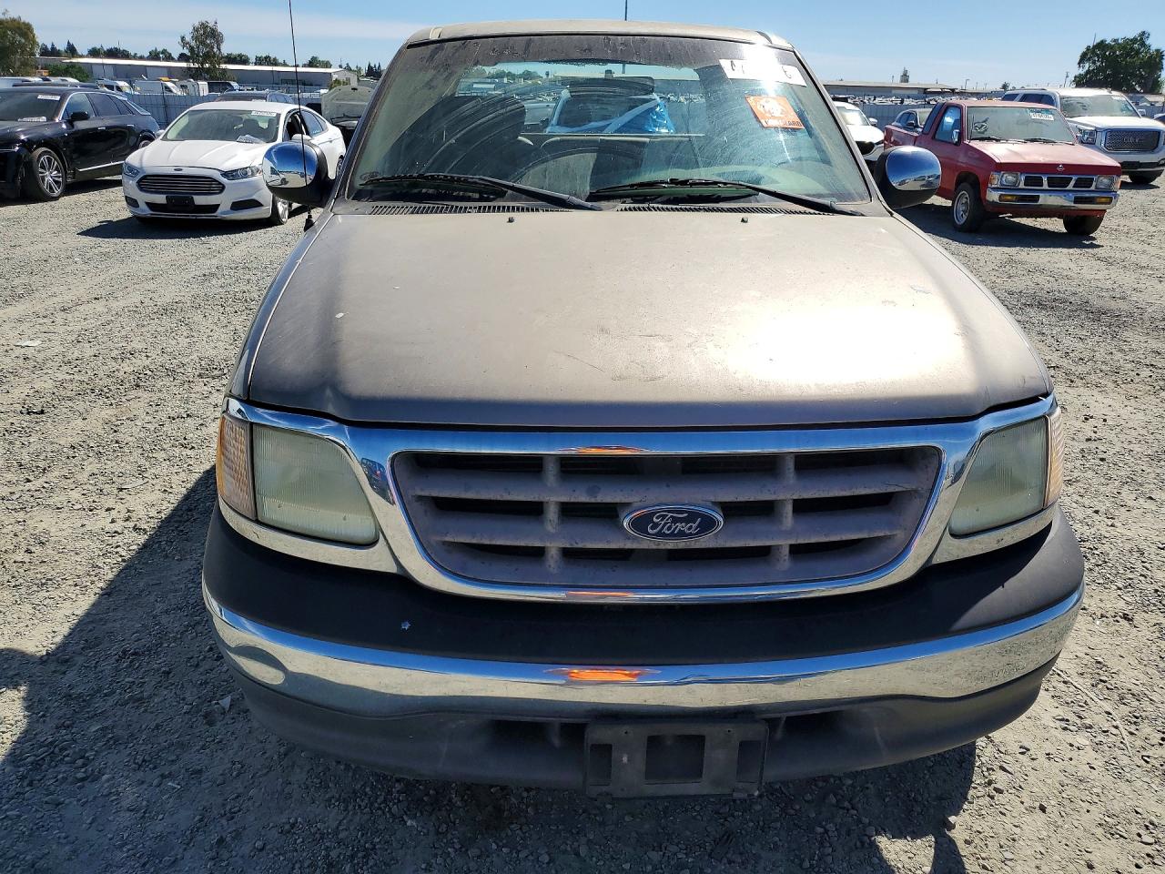 2002 Ford F150 VIN 1FTRW07622KC35264 photo 5