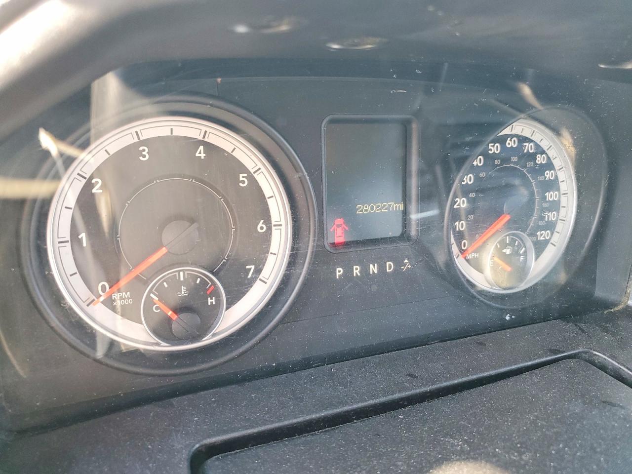 2013 Ram 1500 VIN 3C6JR6EP6DG524328 photo 9