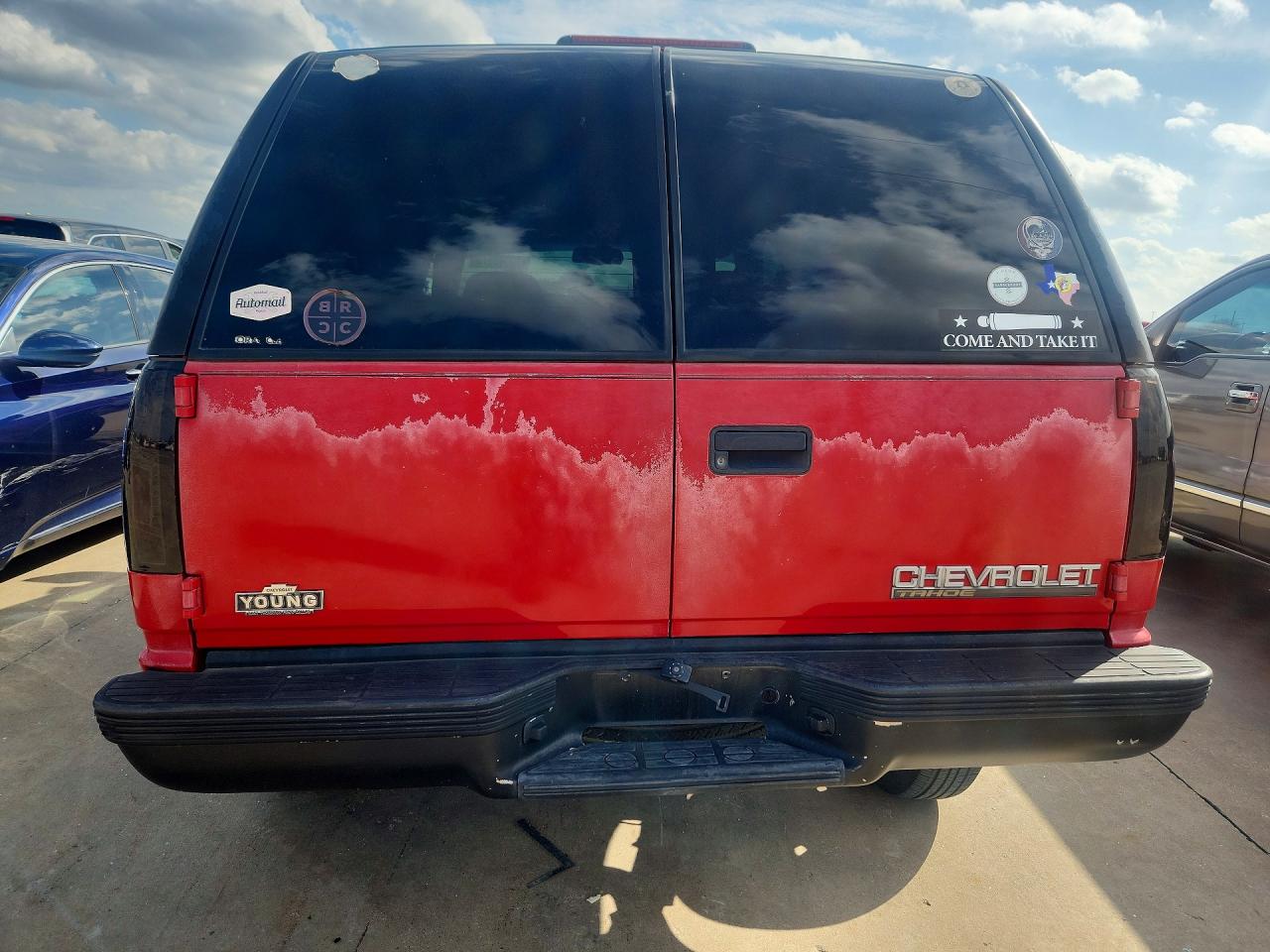 1997 Chevrolet Tahoe VIN 1GNEC13R6VJ435644 photo 6