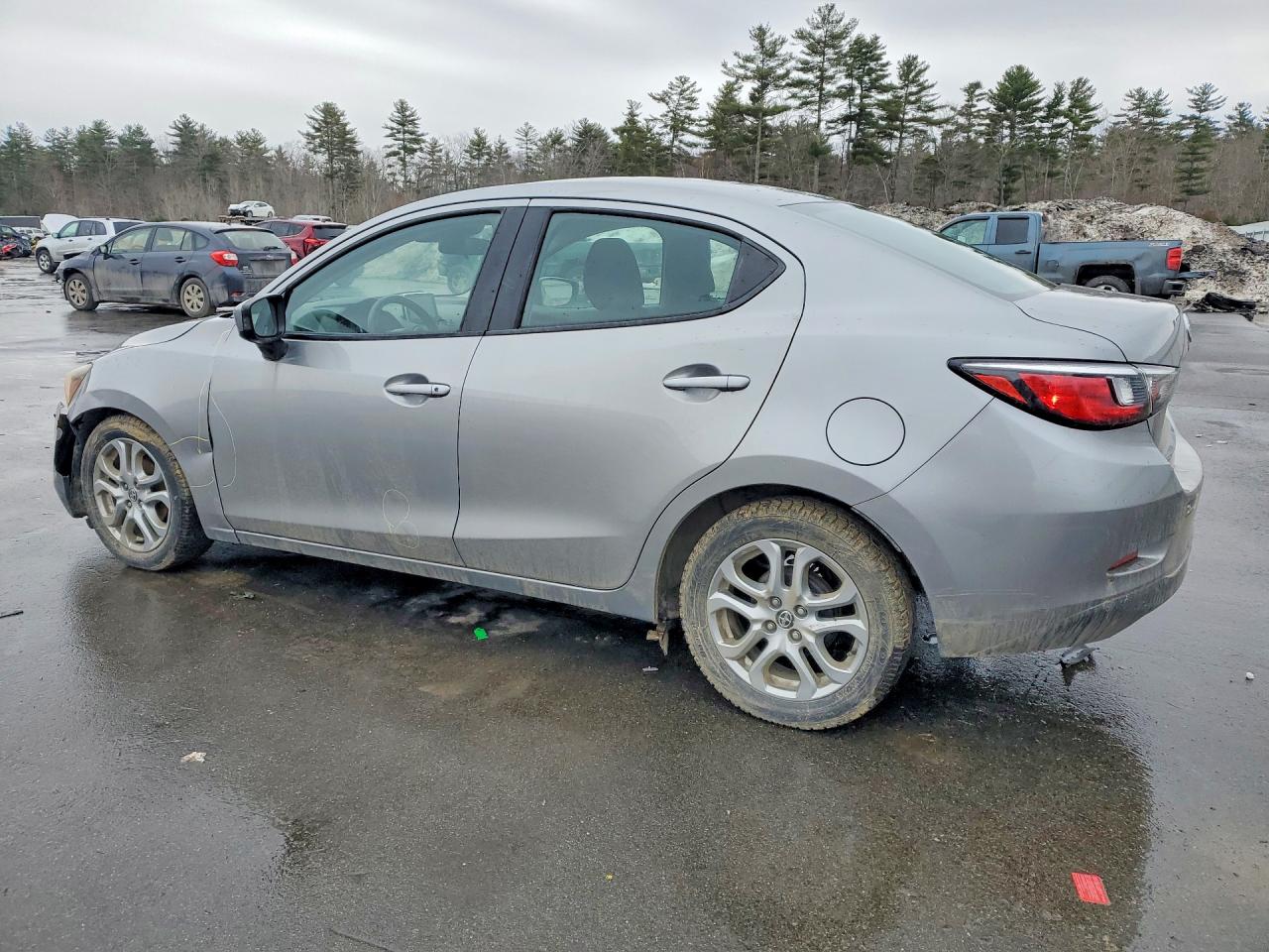 2016 Scion Ia base VIN 3MYDLBZV6GY102634 photo 2