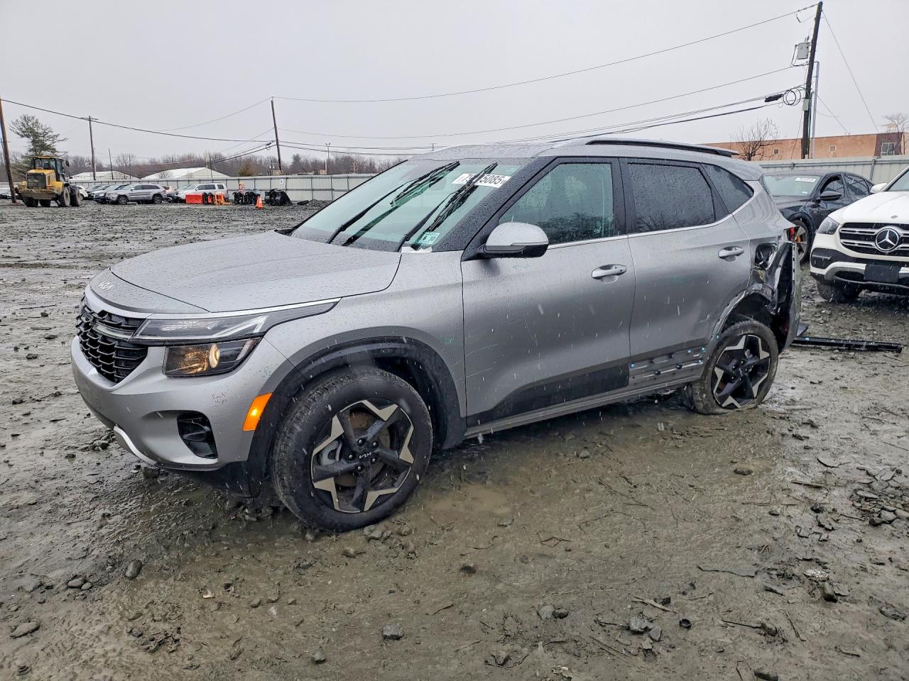 2025 Kia Seltos VIN KNDERCAA8S7750485 photo 1