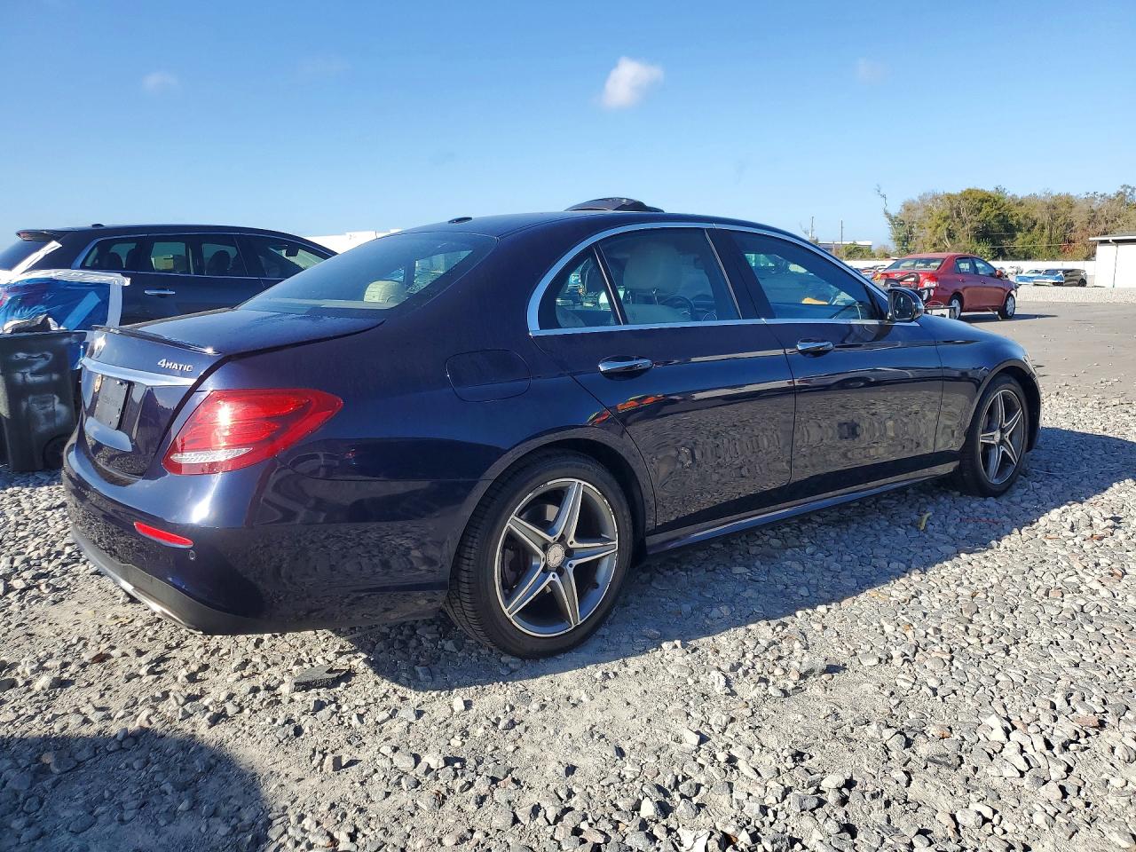 2017 Mercedes-Benz E-class VIN WDDZF4KB0HA047536 photo 3
