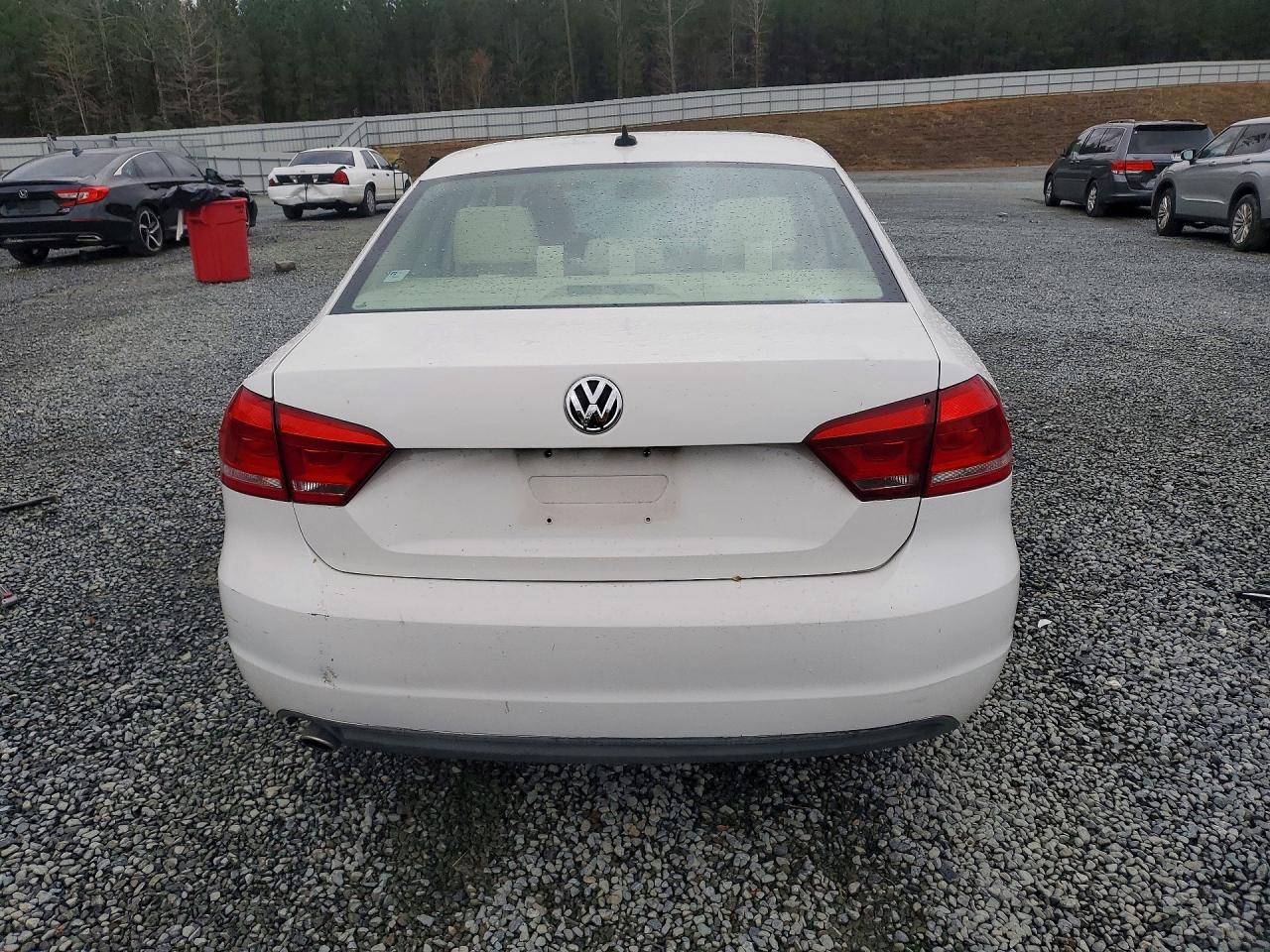 2013 Volkswagen Passat VIN 1VWBP7A32DC062622 photo 6