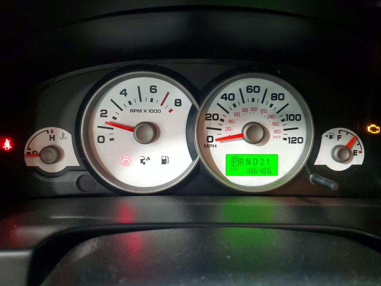 2007 Ford Escape VIN 1FMYU93157KA14986 photo 9