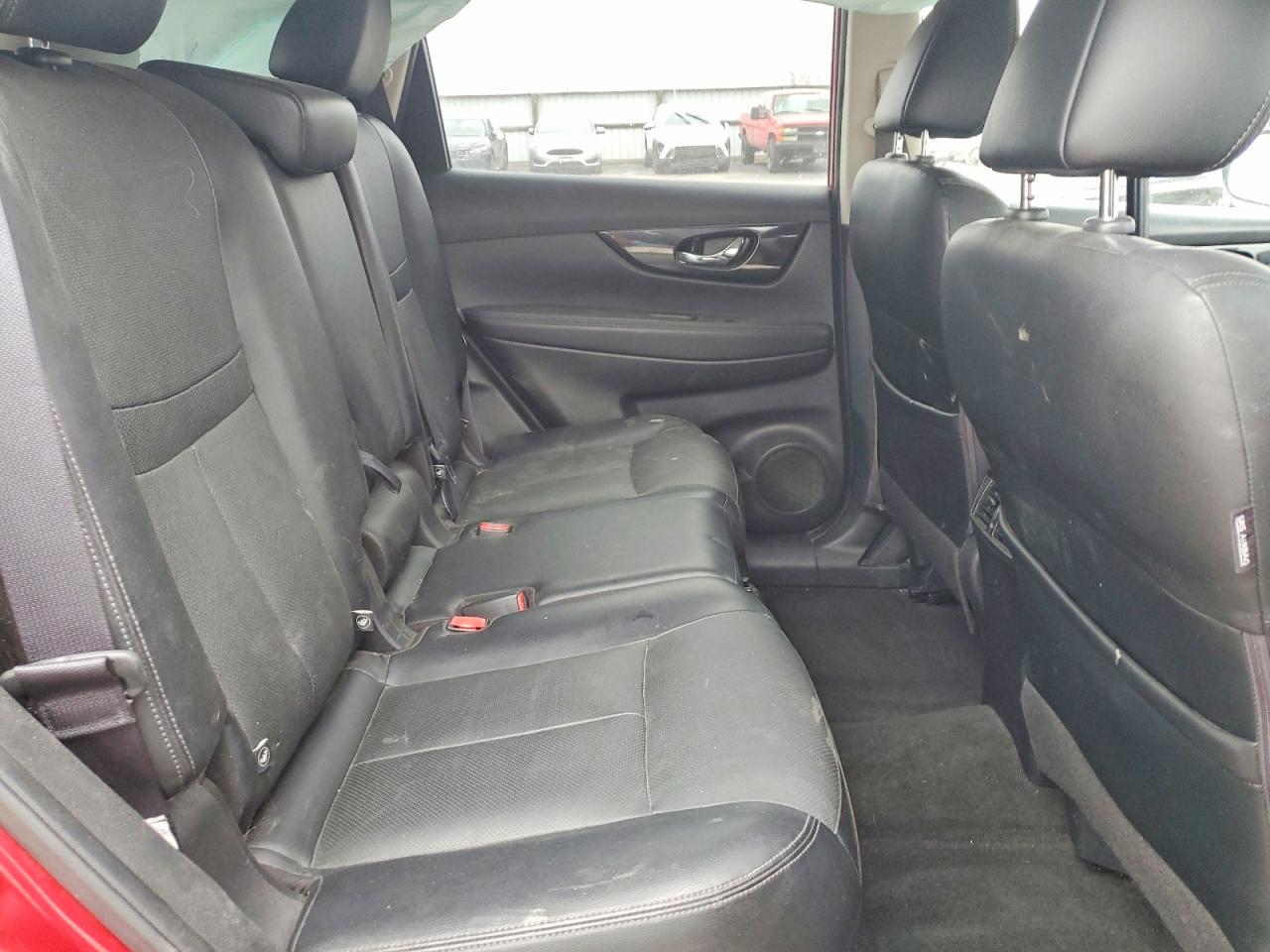 2017 NISS Rogue VIN JN8AT2MV2HW279980 photo 11