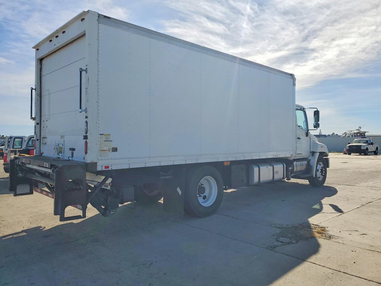 2013 HINO All other VIN 5PVNE8JP9D4S50532 photo 3
