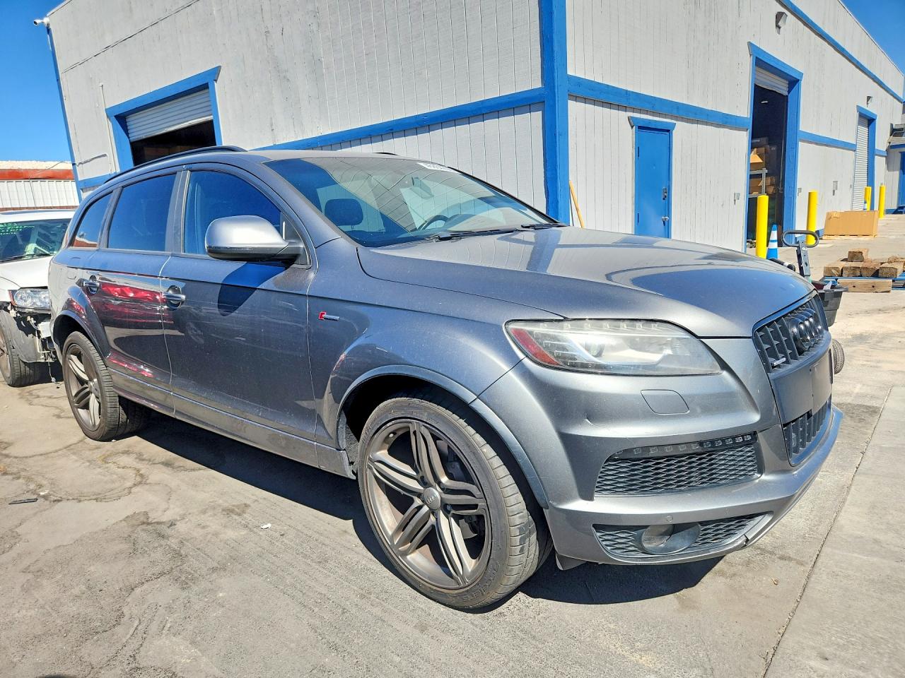 2014 Audi Q7 VIN WA1DGAFE8ED016740 photo 4
